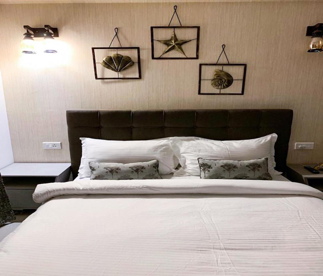 Span Suites & 4*